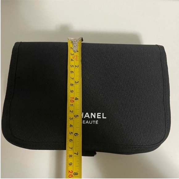 Chanel beauty gift travel cosmetic bag - Picture 14 of 15